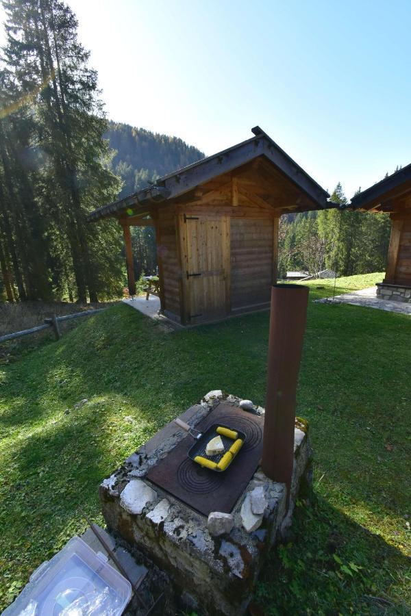 Chalet Brenta Dolomites Madonna Exterior foto